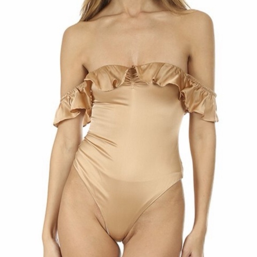 For Love & Lemons
Virgo Off-the-Shoulder Ruffle Bodysuit (123)